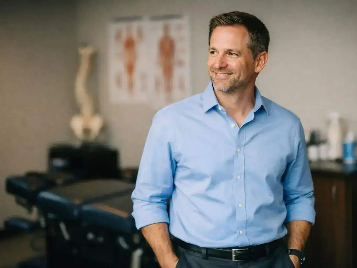 Back Pain Treatment in Lebanon, TN — team at work