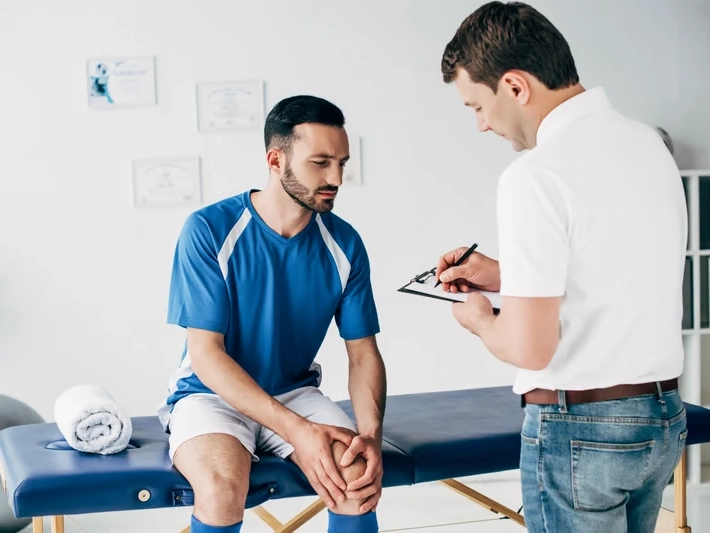 Professional Chiropractic Consultation and Evaluation services by Advanced Injury Care Clinic in Hermitage, TN — licensed Chiropractor provider